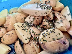 Karoffeln und Marinade mischen